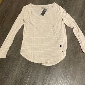 NWT ABERCROMBIE LONG SLEEVE V-NECK